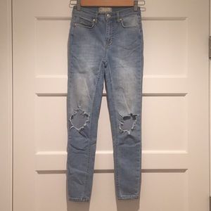 Light wash skinny jeans